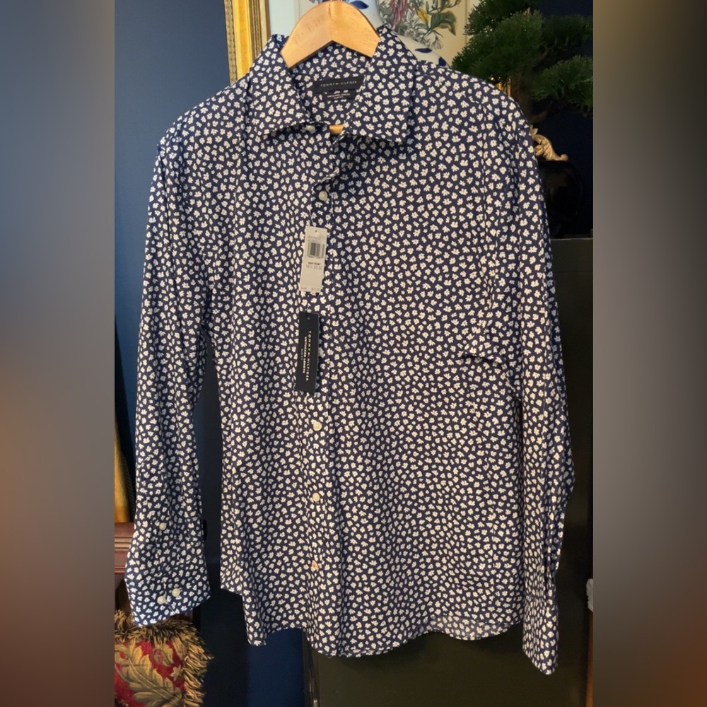 TOMMY HILFIGER Casual Button Down - Picture 6 of 11